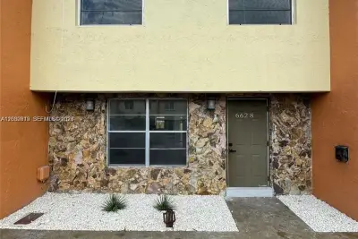6628 SW 41st St, Davie: photo 1 of 39