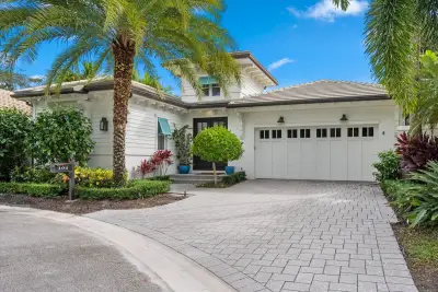 104 Lanitee Cir, Jupiter: photo 1 of 34