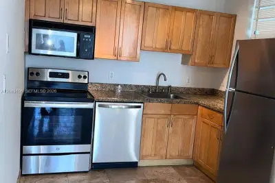 1801 S Treasure Dr #429, North Bay Village: photo 1 of 15