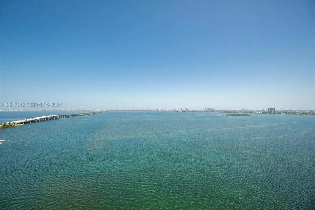 3131 NE 7th Ave #1806, Miami: photo 1 of 35