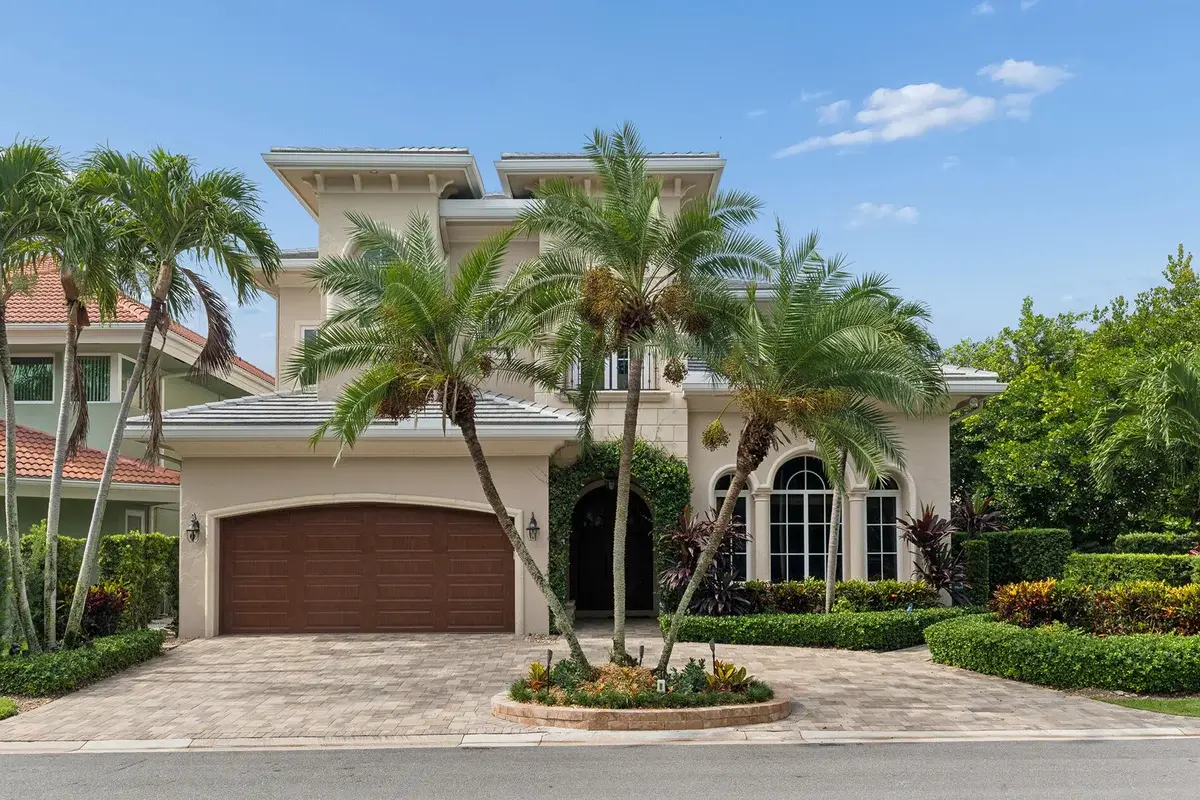 5332 Boca Marina Cir N, Boca Raton: photo 1 of 45