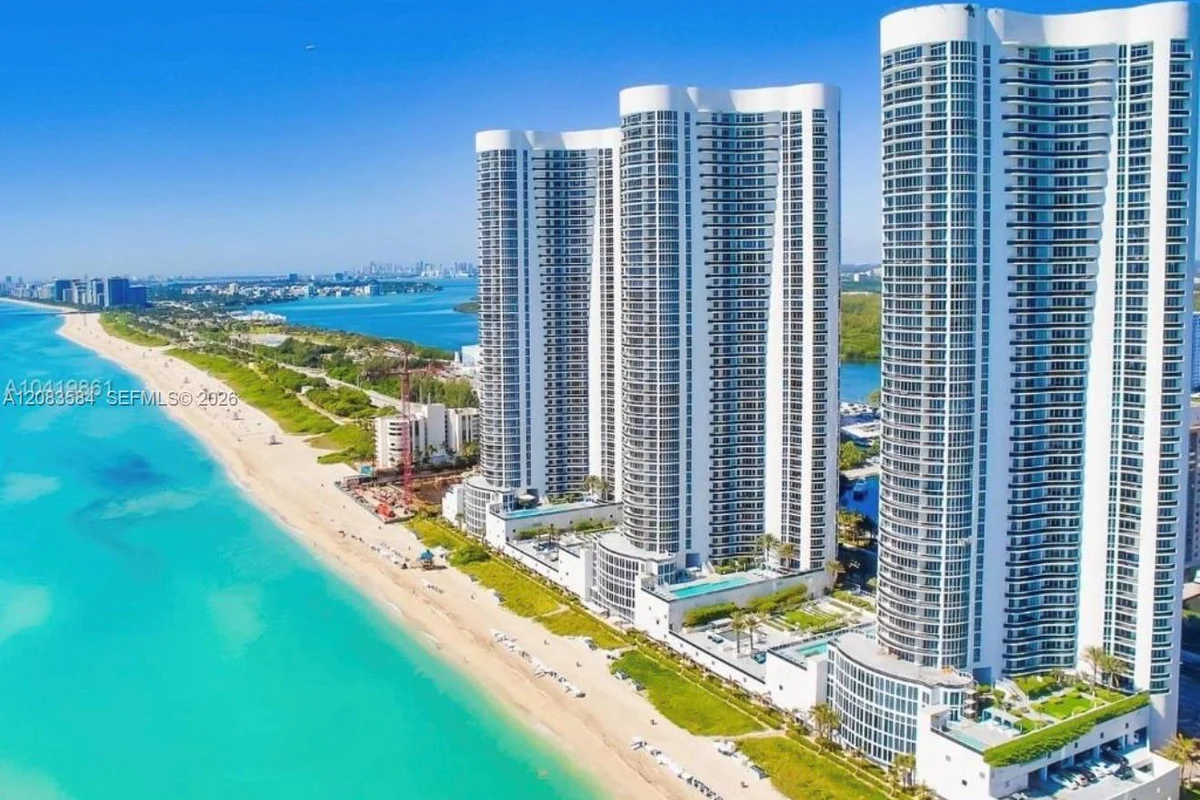 15811 Collins Ave #2305, Sunny Isles Beach: photo 1 of 35