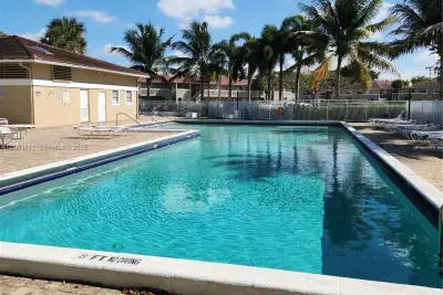 10004 Twin Lakes Dr #36-F, Coral Springs: photo 1 of 35