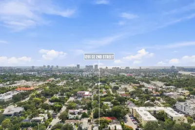 1201 SE 2nd St #3, Fort Lauderdale: photo 1 of 29