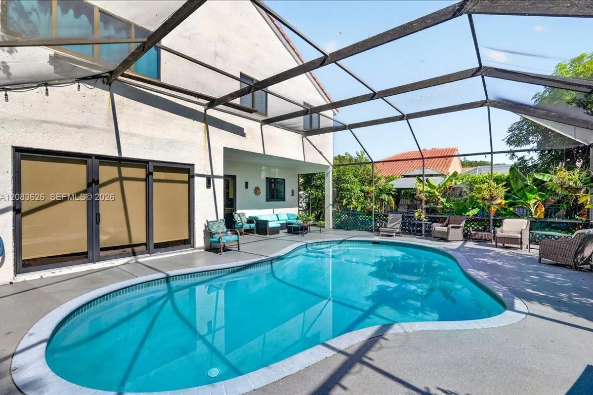 7320 NW 68th Way, Parkland: photo 1 of 30