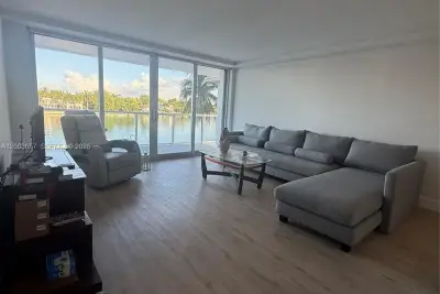 5750 Collins Ave #3F, Miami Beach: photo 1 of 8