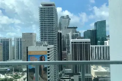 244 Biscayne Blvd #1603, Miami: photo 1 of 8
