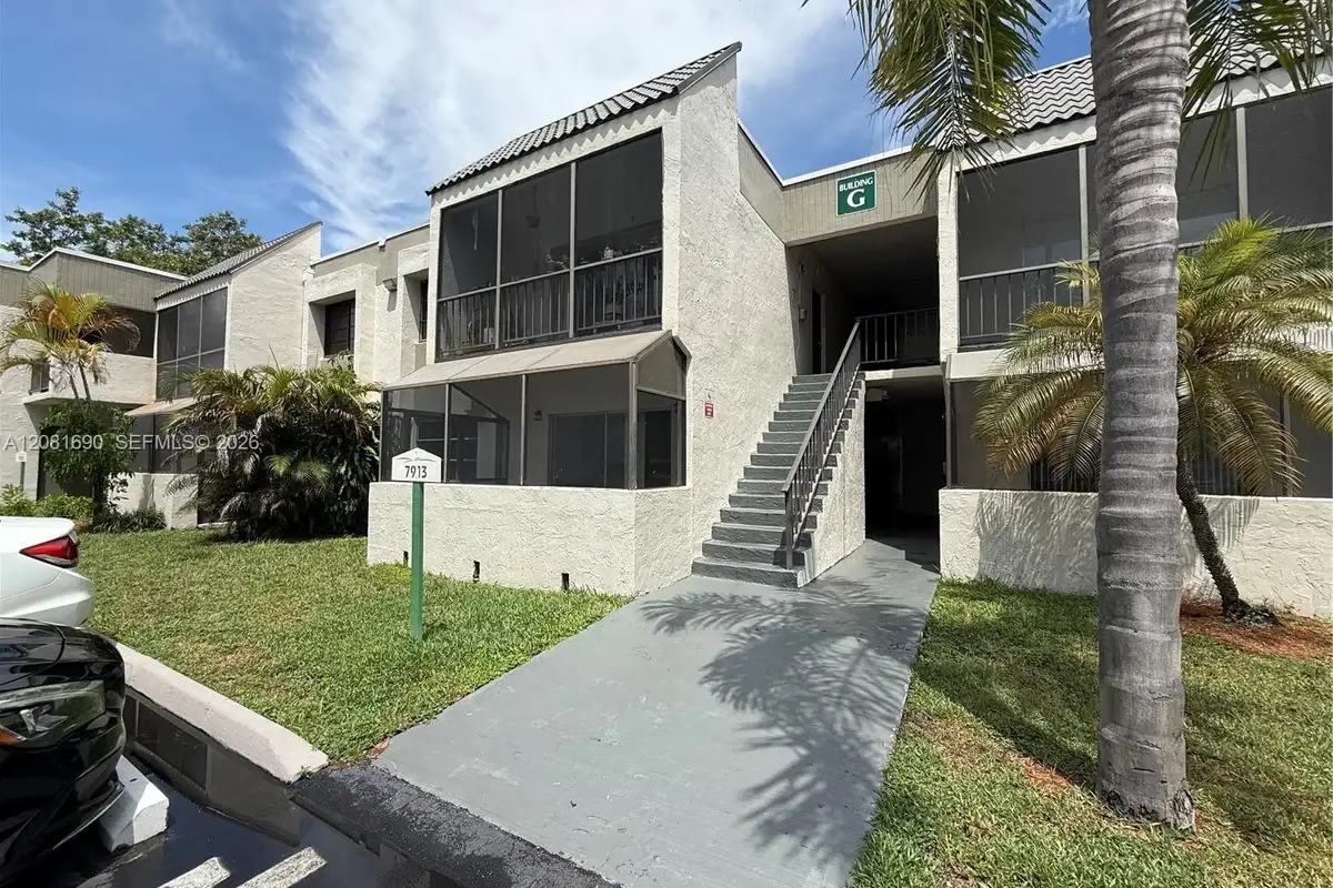 7913 SW 104th St #105-G, Miami: photo 1 of 14