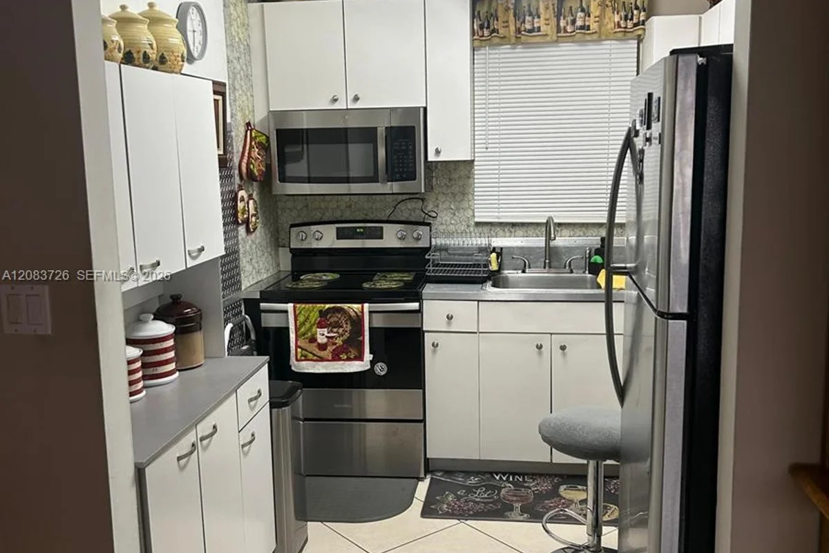 7450 Miami Lakes Dr #C104, Miami Lakes: photo 1 of 27