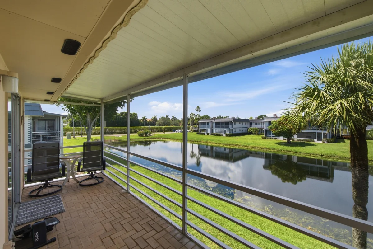 273 Saxony F, Delray Beach: photo 1 of 32