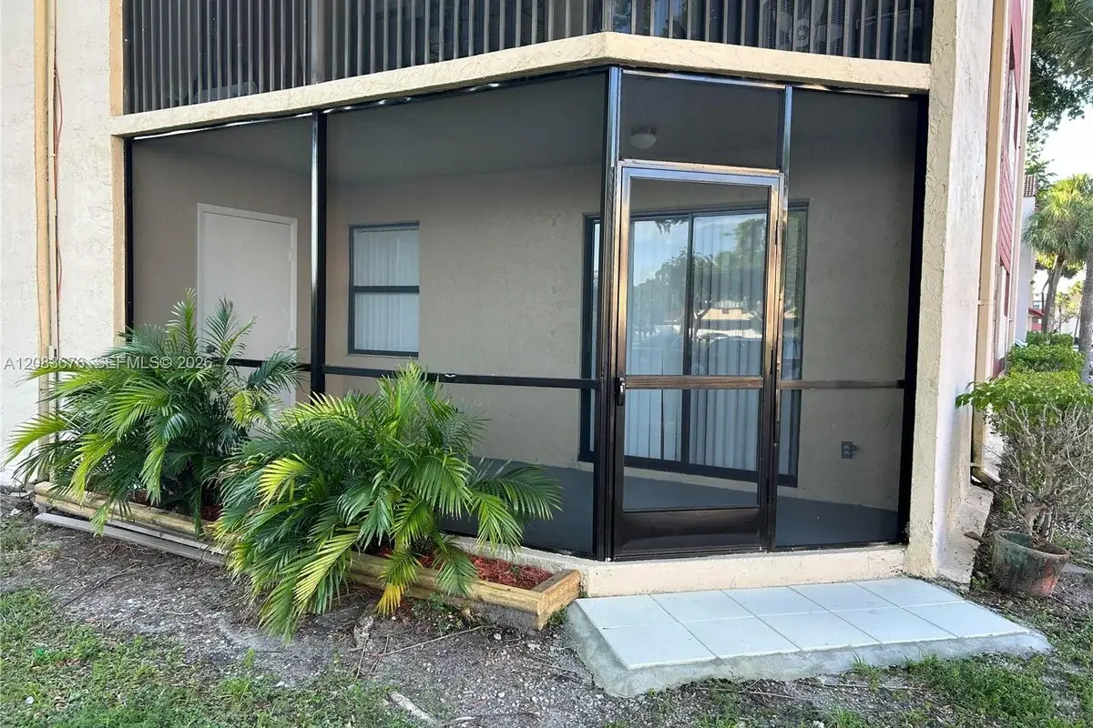 3410 Foxcroft Rd #101, Miramar: photo 1 of 14