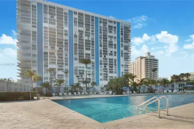 881 Ocean Dr #25E, Key Biscayne: photo 1 of 37