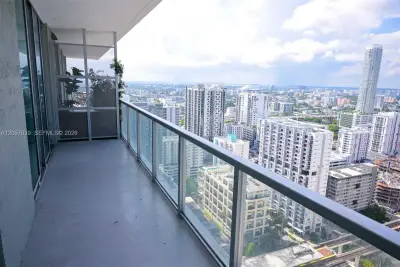 1111 SW 1st Ave #3624-N, Miami: photo 1 of 40