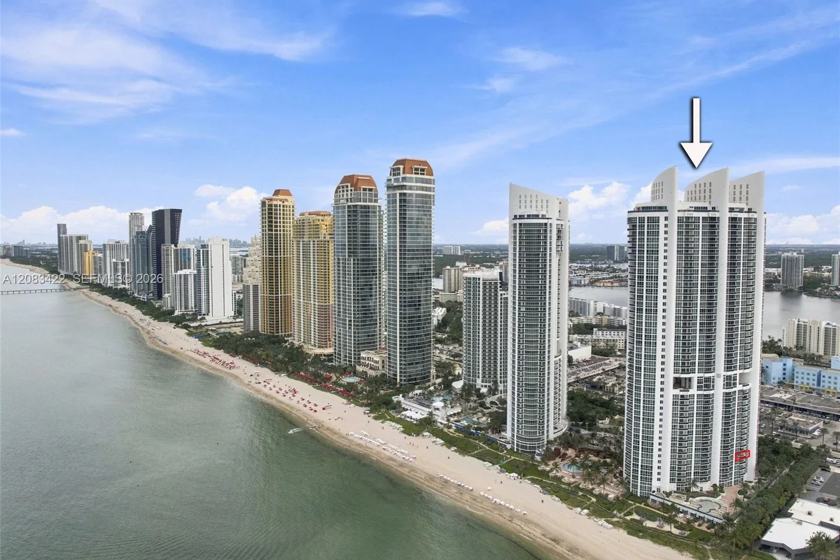 18201 Collins Ave #802, Sunny Isles Beach: photo 1 of 35