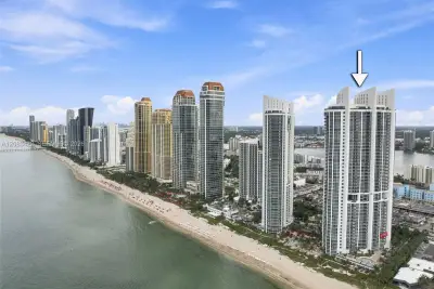 18201 Collins Ave #802, Sunny Isles Beach: photo 1 of 35