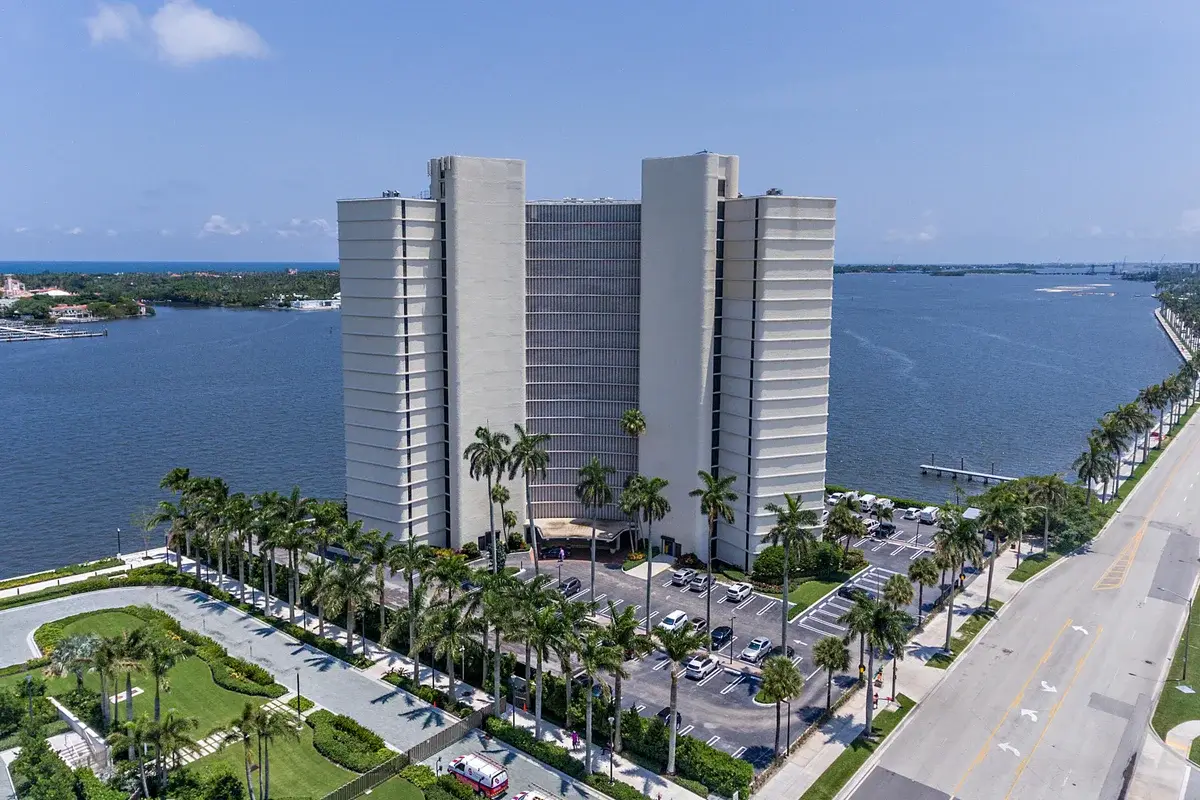 1200 S Flagler Dr #1105, West Palm Beach: photo 1 of 2