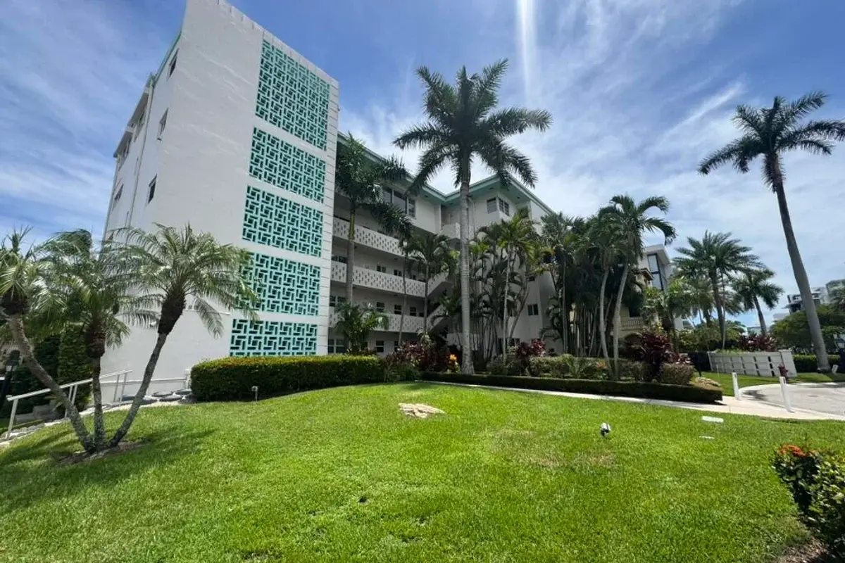 180 Isle Of Venice Dr #433, Fort Lauderdale: photo 1 of 16