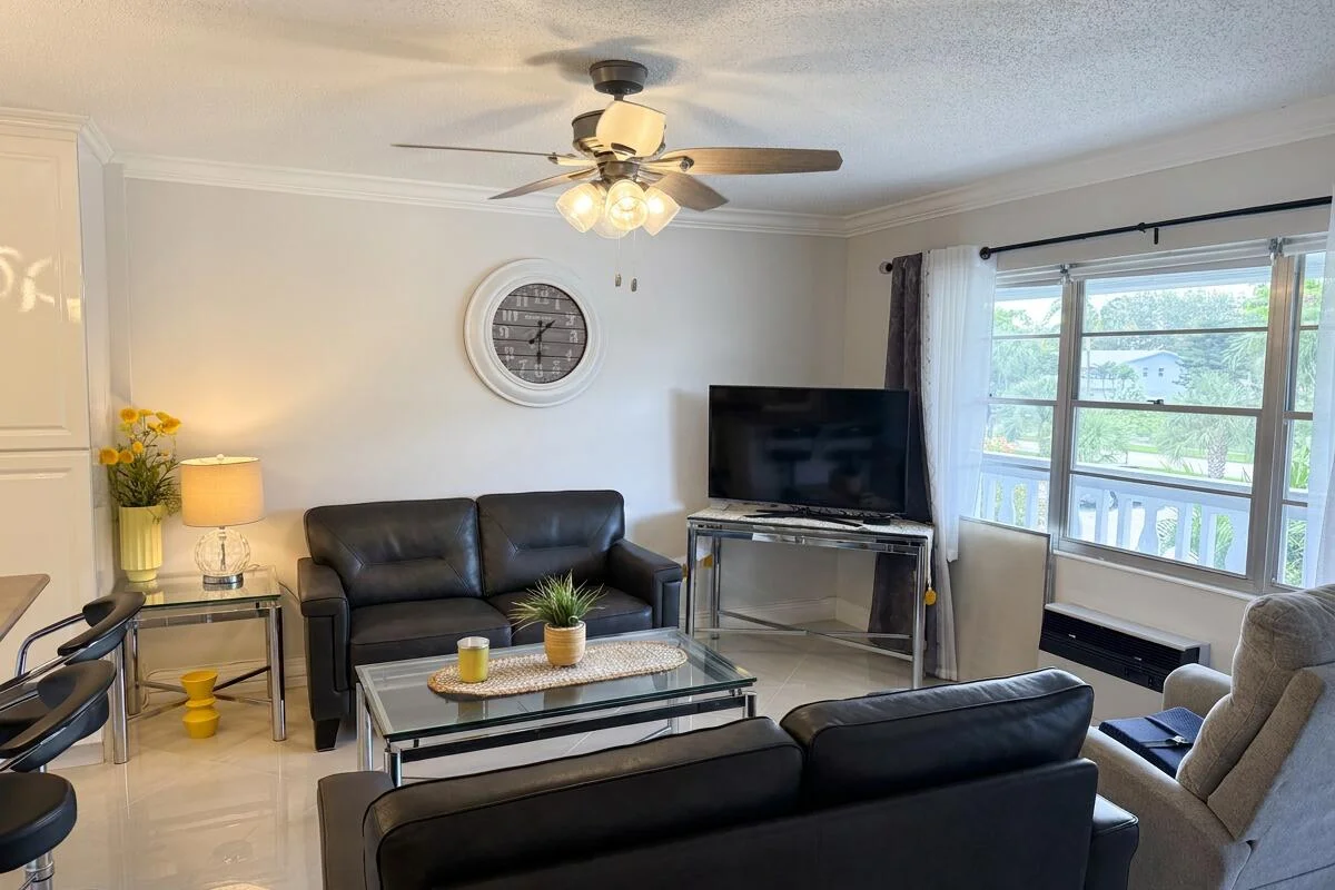 37 Oakridge C, Deerfield Beach: photo 1 of 13