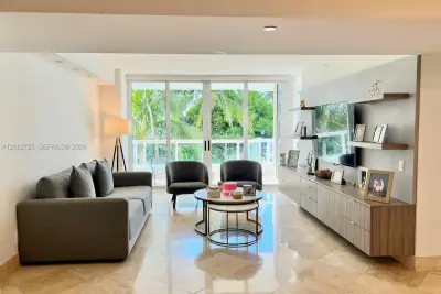 21055 Yacht Club Dr #510, Aventura: photo 1 of 30