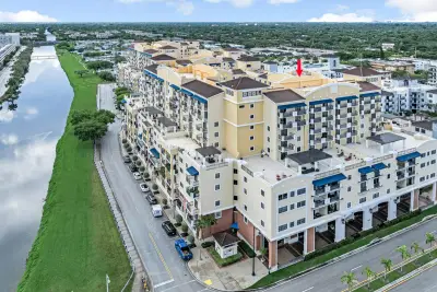 8390 SW 72nd Ave #303, Miami: photo 1 of 60