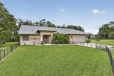 16477 Orange Blvd, Loxahatchee: photo 1 of 45
