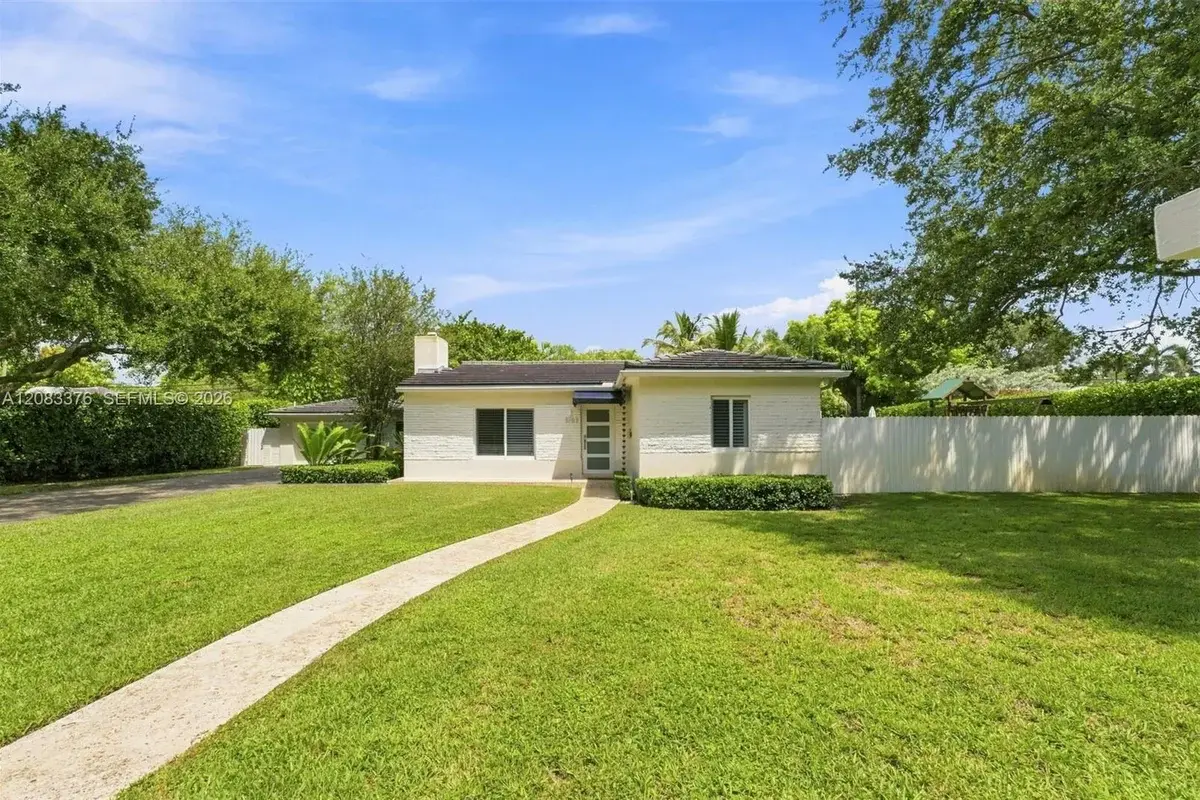 5763 SW 51st St, Miami: photo 1 of 29