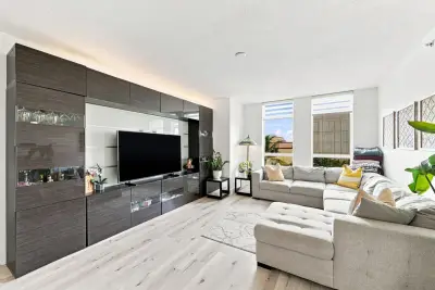 610 W Las Olas Blvd #416N, Fort Lauderdale: photo 1 of 26