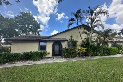 23301 Barlake Dr #23, Boca Raton: photo 1 of 25