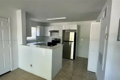4096 N Pine Island Rd #2112, Sunrise: photo 1 of 7