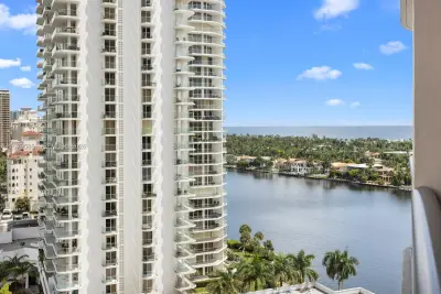 19667 W Turnberry Way #15-G, Aventura: photo 1 of 21
