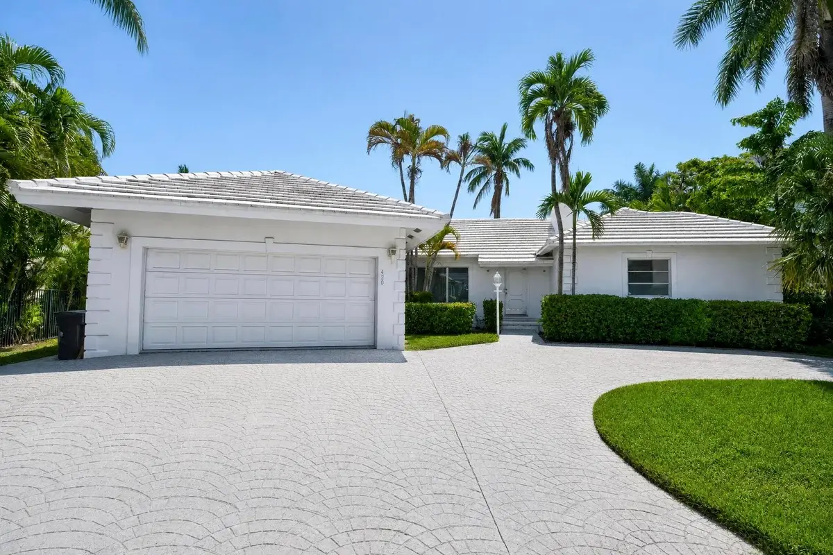 420 Lido Dr, Fort Lauderdale: photo 1 of 32