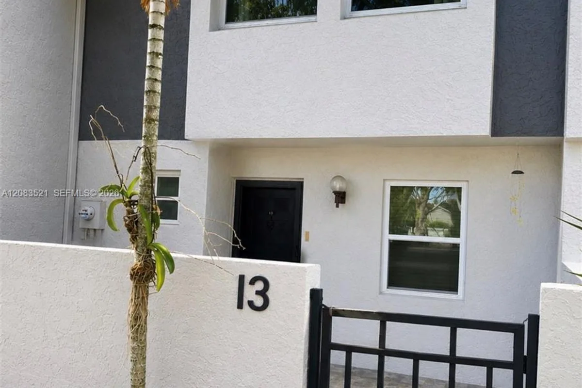 14115 SW 66th St #I3, Miami: photo 1 of 14