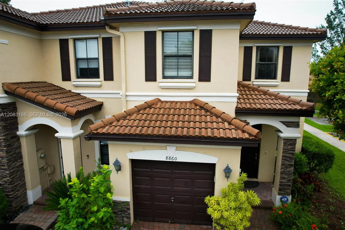 8860 NW 116 Path, Doral: photo 1 of 26