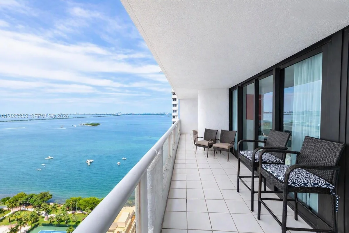 1717 N Bayshore Dr #A-3750, Miami: photo 1 of 12