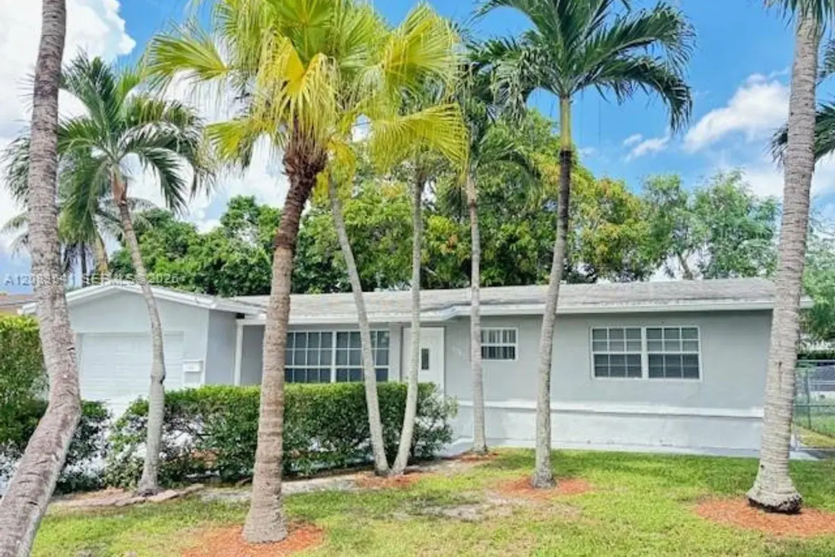 6241 Sw #8, North Lauderdale: photo 1 of 23