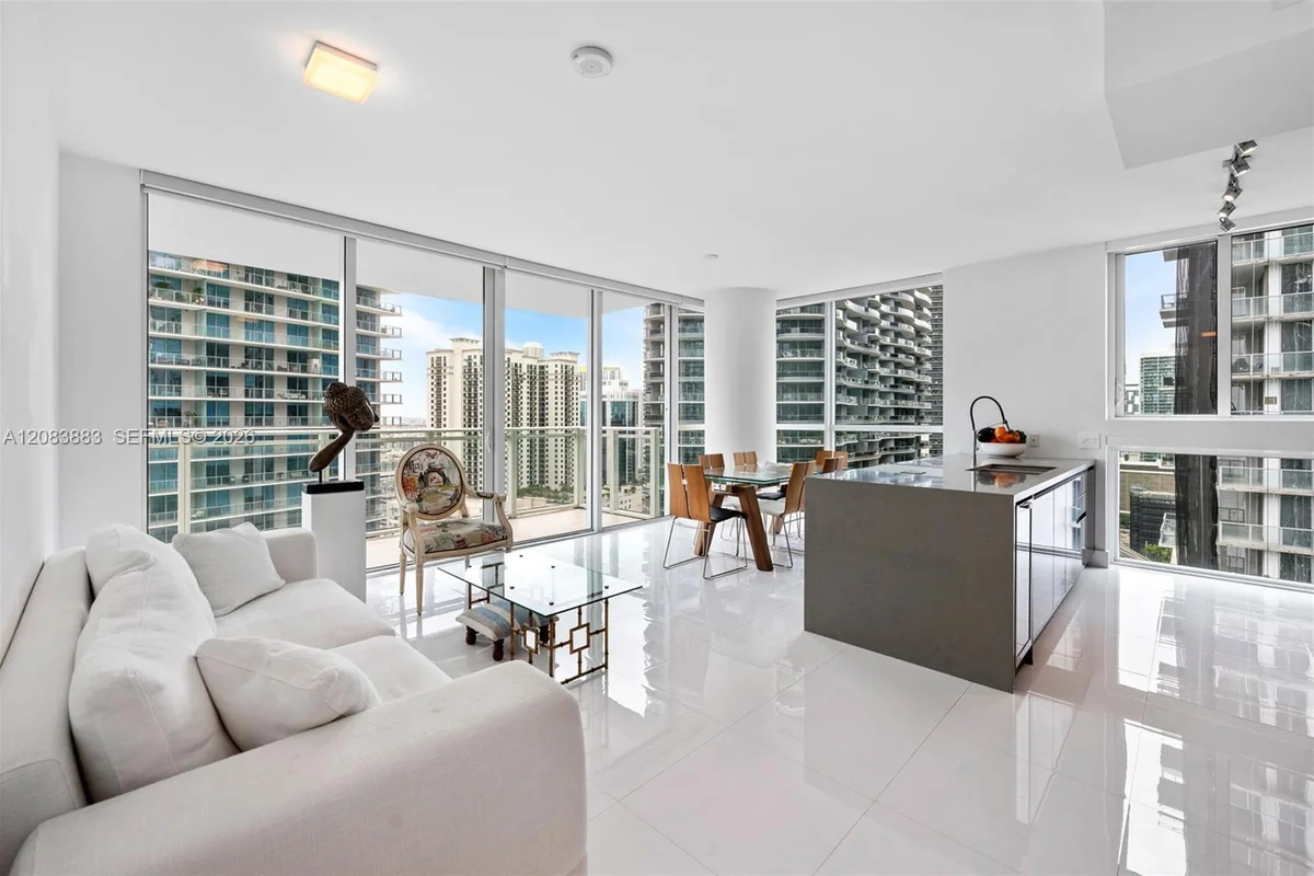 1080 Brickell Ave #2509, Miami: photo 1 of 38