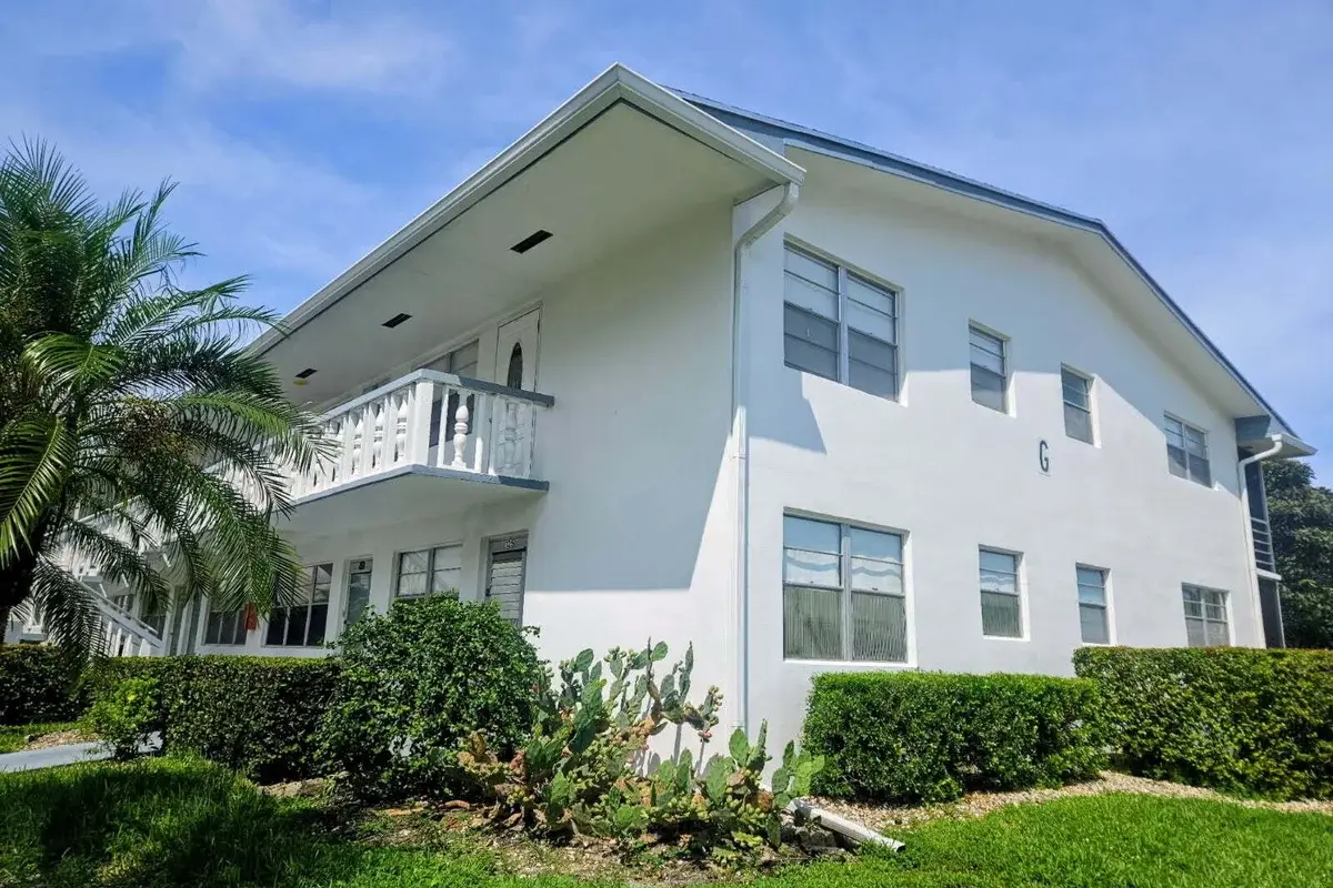 125 Northampton G, West Palm Beach: photo 1 of 16