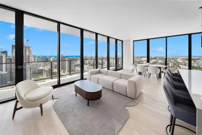 20 NE 11 St #5204, Miami Beach: photo 1 of 61