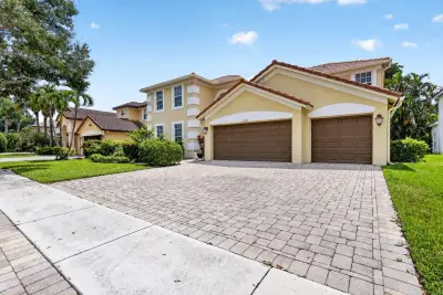 7280 Serrano Ter, Delray Beach: photo 1 of 25