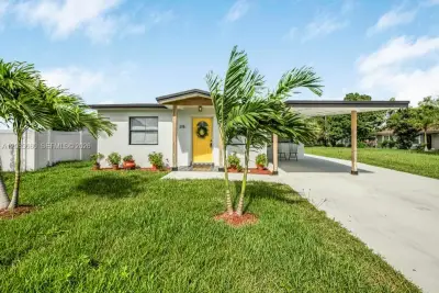 218 SW 10th Ave, Delray Beach: photo 1 of 30