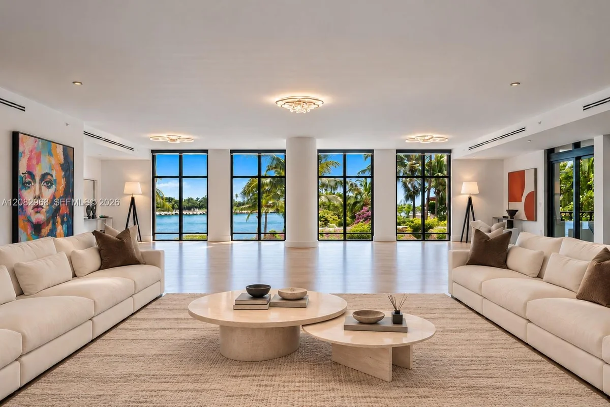 7025 Fisher Island Dr, Miami Beach: photo 1 of 49