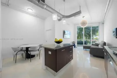 3029 NE 188th St #523, Aventura: photo 1 of 16