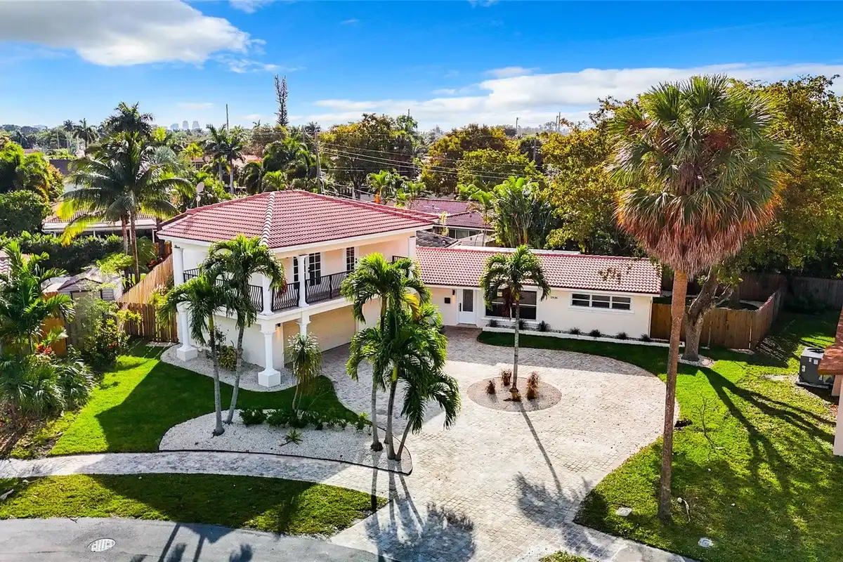 2836 NW 11th Ave, Wilton Manors: photo 1 of 52