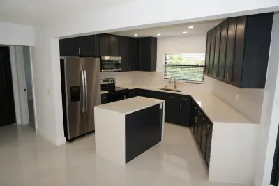 1513 39th St, West Palm Beach: photo 1 of 30