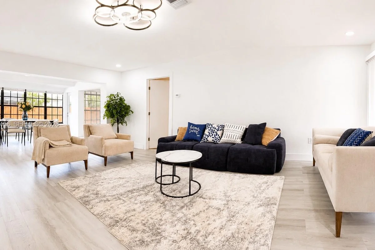 10171 NW 24th St, Sunrise: photo 1 of 29