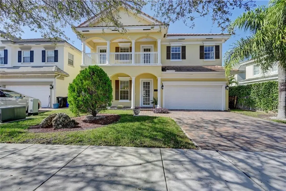 2201 SW 13th Ave, Fort Lauderdale: photo 1 of 61