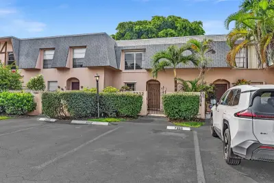 7332 SW 25th Ct #12, Davie: photo 1 of 21