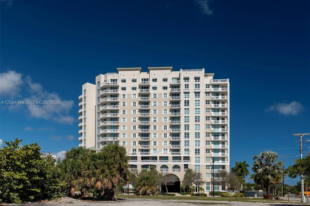 350 N Federal Hwy #512, Boynton Beach: photo 1 of 32