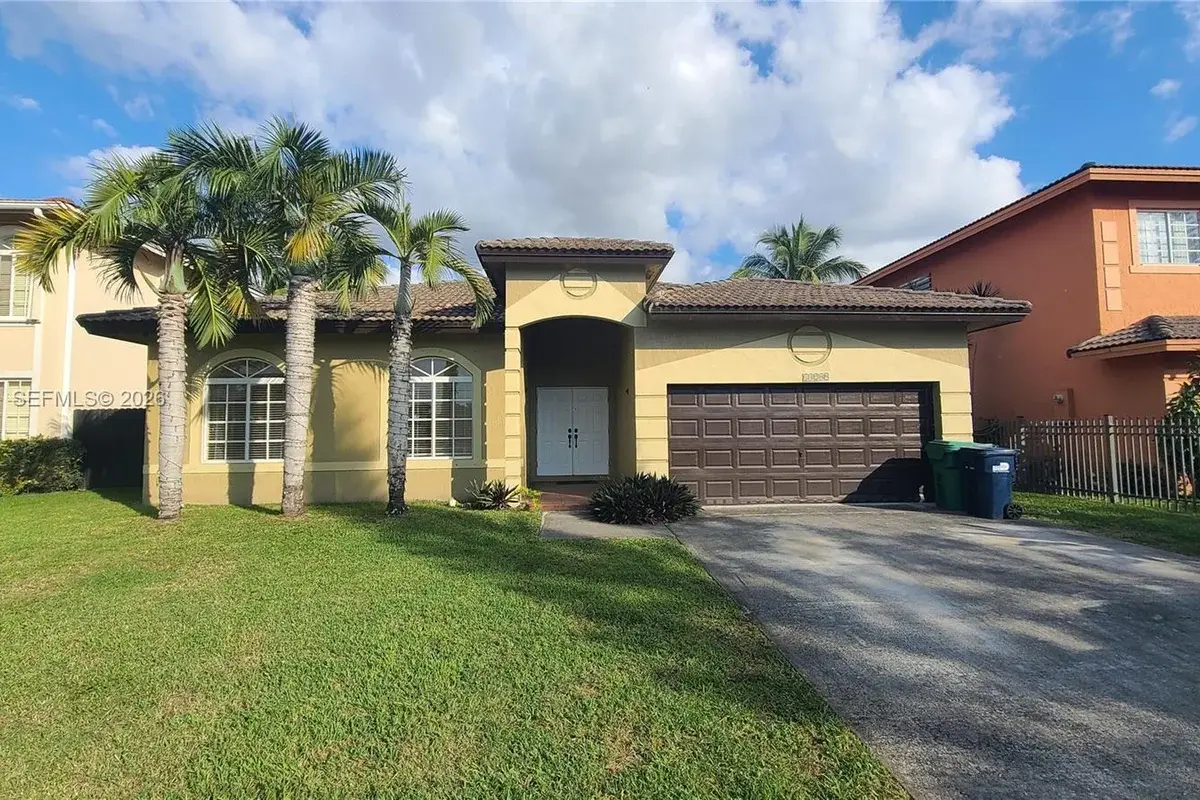 14209 SW 160 Ct, Miami: photo 1 of 22