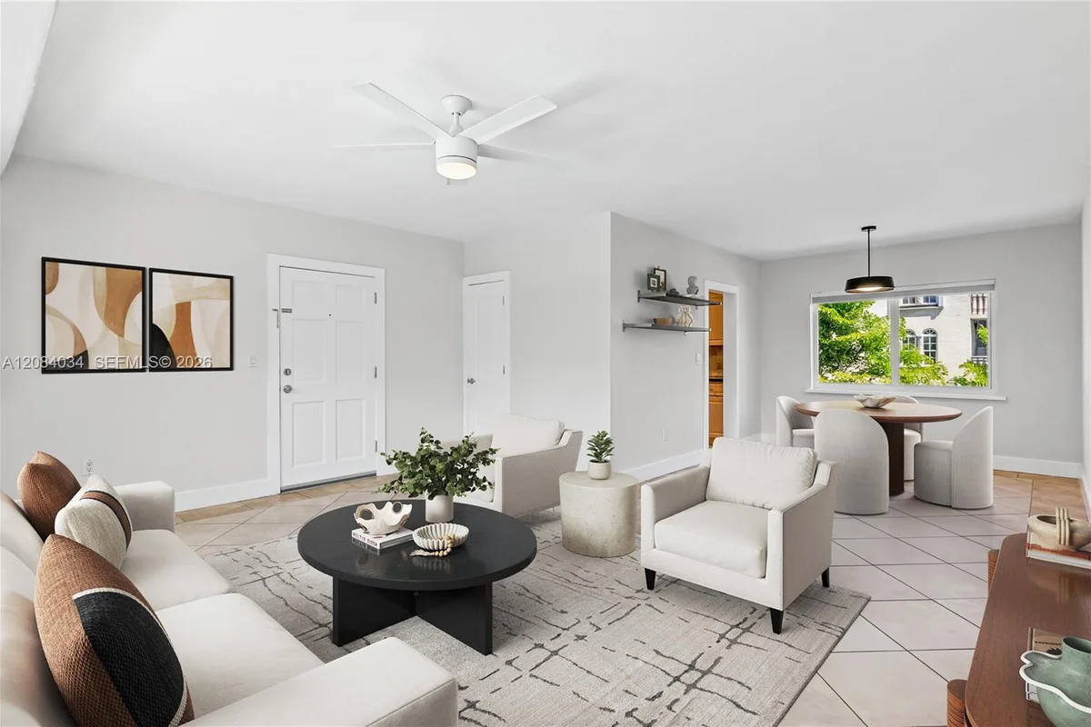 125 Edgewater Dr #14, Coral Gables: photo 1 of 37